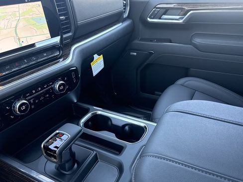 New 2026 GMC Sierra 1500 Elevation w/ Elevation Premium Package AWD/4WD image 25