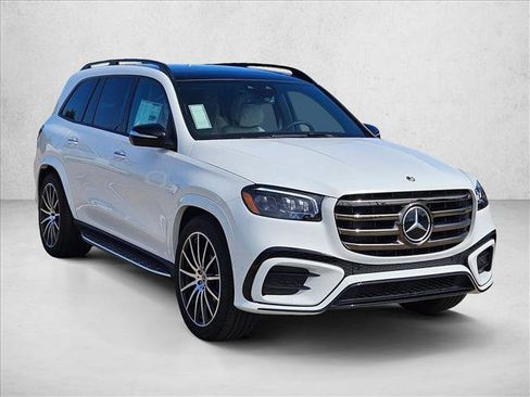 New 2026 Mercedes-Benz GLS 580 4MATIC image 3