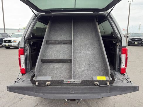 Used 2019 Ford F350 Lariat w/ Lariat Ultimate Package AWD/4WD image 28