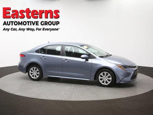 Used 2025 Toyota Corolla LE FWD image 43