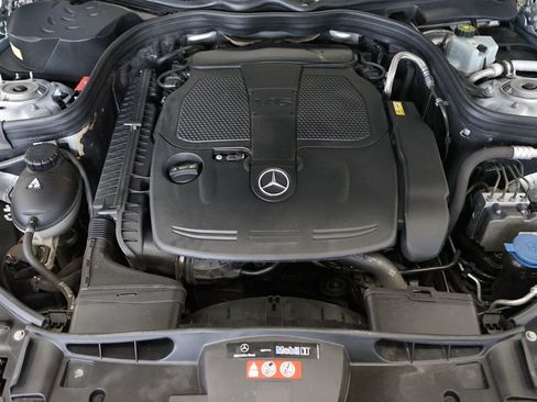 Used 2014 Mercedes-Benz E 350 4MATIC Sedan image 50