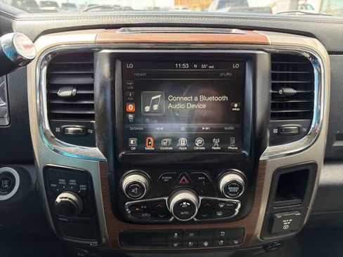 Used 2013 RAM 1500 Laramie w/ Convenience Group image 20