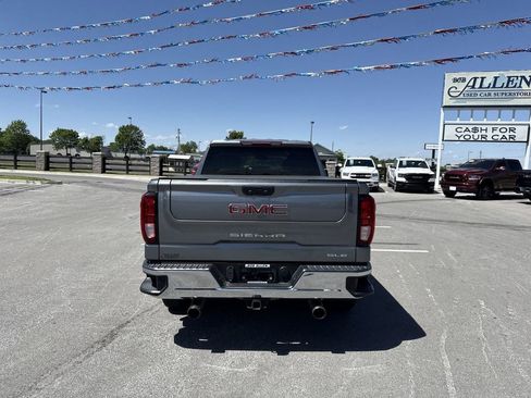 Used 2021 GMC Sierra 1500 SLE AWD/4WD image 18