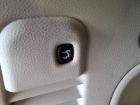 Used 2021 Jeep Grand Cherokee Limited AWD/4WD image 27