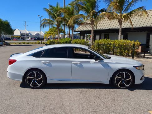 Used 2022 Honda Accord Sport image 5