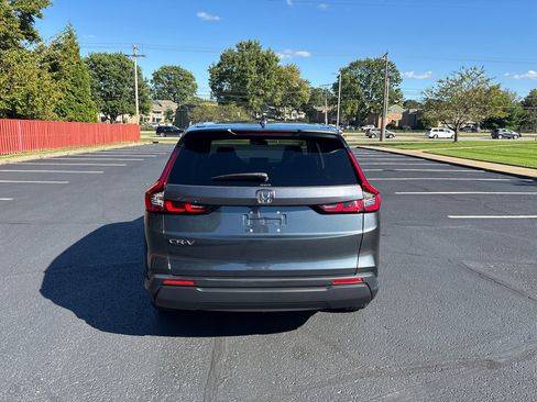 Used 2023 Honda CR-V EX image 6