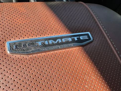 Used 2024 GMC Sierra 3500 Denali Ultimate image 18