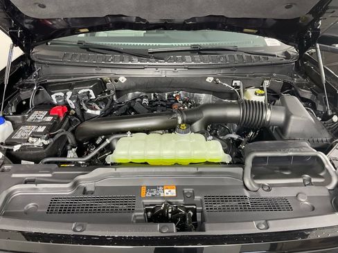 New 2027 Ford Expedition Platinum w/ Platinum Ultimate Package AWD/4WD image 9
