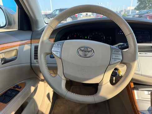Used 2006 Toyota Avalon XLS FWD image 10