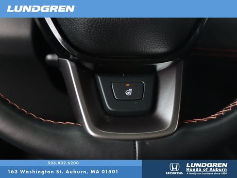 Used 2025 Honda Pilot TrailSport image 32