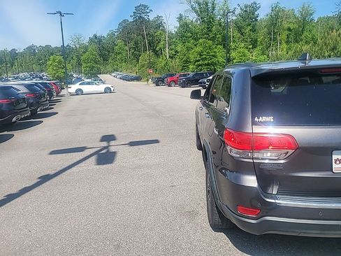 Used 2018 Jeep Grand Cherokee Limited w/ Luxury Group II RWD image 7