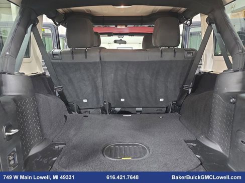 Used 2018 Jeep Wrangler Unlimited Willys Wheeler image 12