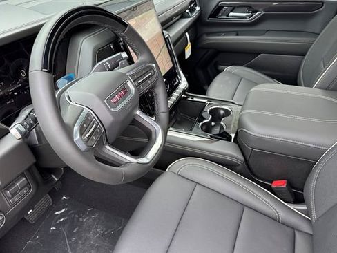 New 2026 GMC Yukon Elevation image 10
