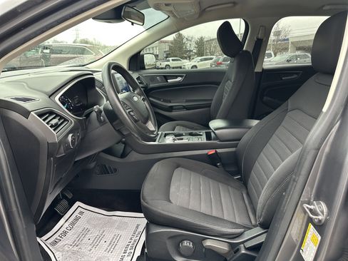 Used 2021 Ford Edge SE image 10