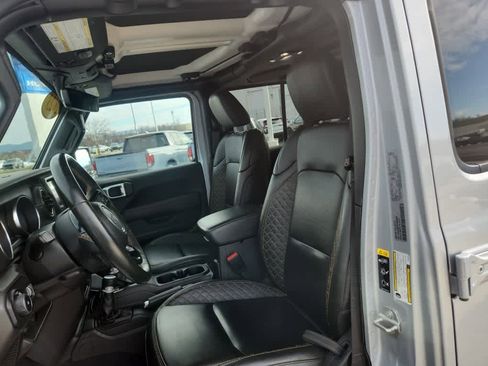 Used 2023 Jeep Wrangler Unlimited Sahara image 18