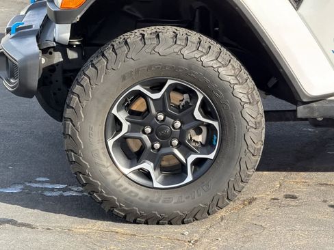 Used 2023 Jeep Wrangler Unlimited Rubicon 4xe w/ Cold Weather Group image 32