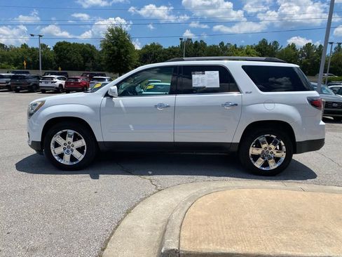 Used 2017 GMC Acadia Limited SLT AWD/4WD image 4