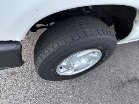 Used 2011 Ford E-350 and Econoline 350 Super Duty w/ PWR Group image 33