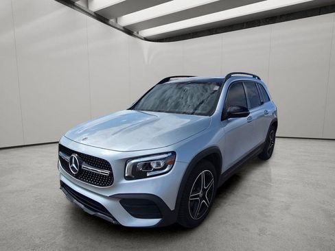 Used 2022 Mercedes-Benz GLB 250 4MATIC image 1