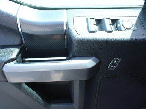 Used 2019 Ford F150 XLT w/ Equipment Group 302A Luxury AWD/4WD image 10