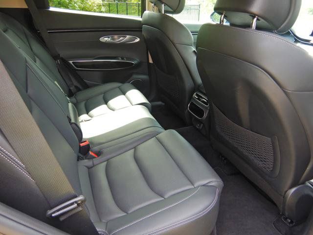 Used 2025 Genesis GV70 2.5T AWD/4WD image 15