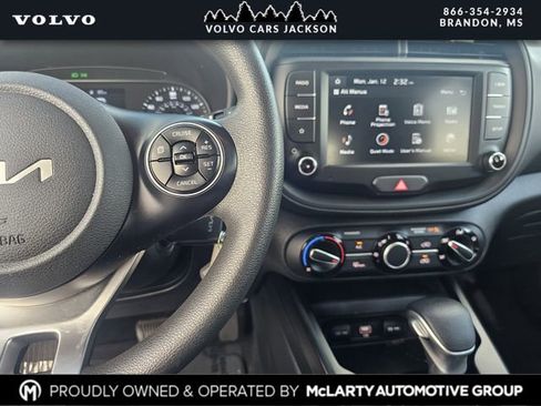 Used 2022 Kia Soul LX image 19