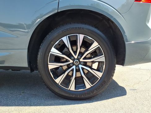 Used 2024 Volvo XC60 B5 Core w/ Protection Package Premier AWD/4WD image 21