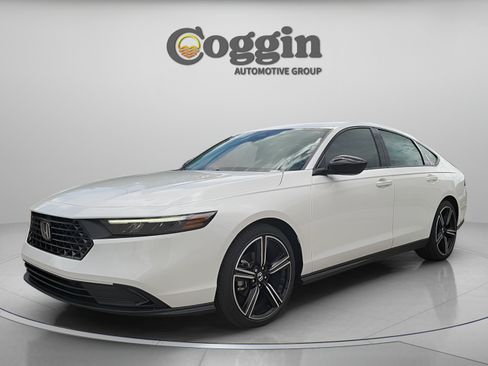 Certified 2026 Honda Accord SE image 2
