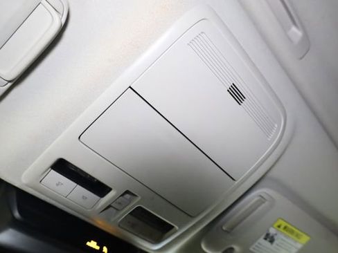 Used 2023 MAZDA MAZDA3 s image 22