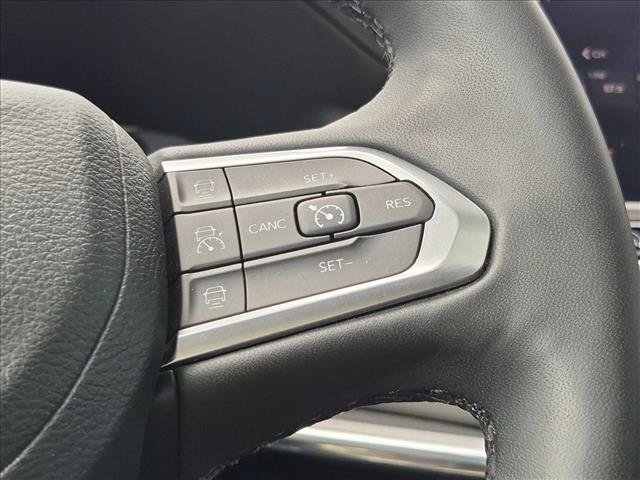 Used 2023 Jeep Compass Limited w/ Sun and Sound Group AWD/4WD image 16