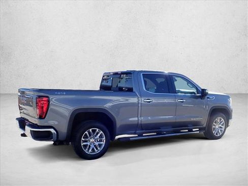 Used 2022 GMC Sierra 1500 SLT w/ SLT Premium Plus Package image 4