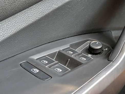 Used 2025 Volkswagen Jetta S FWD image 23