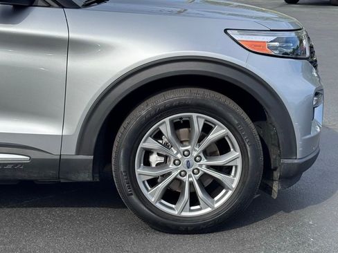 Used 2022 Ford Explorer XLT w/ Equipment Group 202A image 45