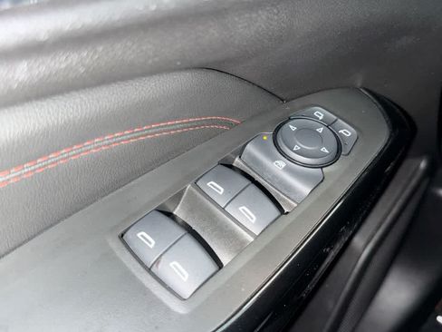 Used 2024 Chevrolet Trax RS w/ Driver Confidence Package FWD image 21