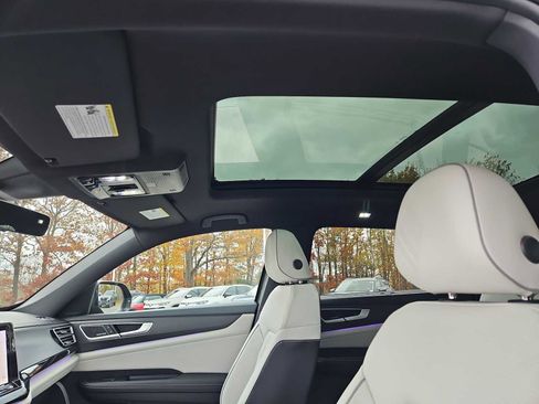 New 2026 Volkswagen Atlas Cross Sport SEL Premium R-Line image 12