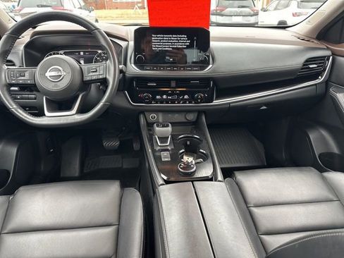 Used 2023 Nissan Rogue SL w/ SL Premium Package image 38
