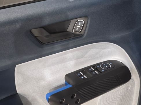 New 2025 Ford Maverick XLT FWD image 16