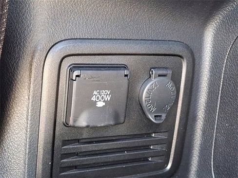 Used 2024 Toyota 4Runner SR5 image 30