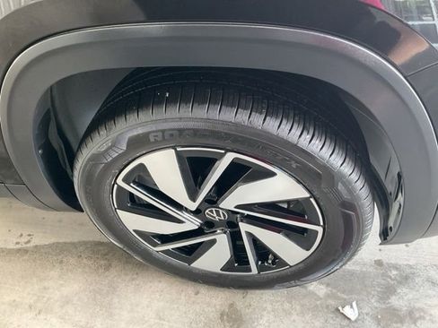 Used 2026 Volkswagen Atlas SE FWD image 30