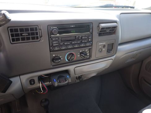 Used 2004 Ford F450 Lariat AWD/4WD image 15
