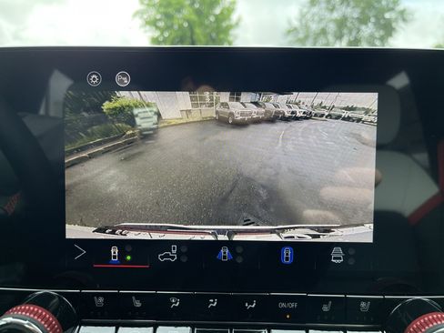 New 2025 GMC Canyon AT4 w/ AT4X Package image 50