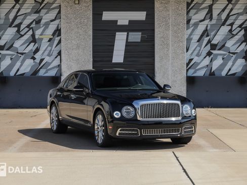 Used 2017 Bentley Mulsanne RWD image 1