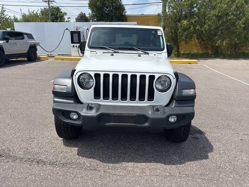 Used 2022 Jeep Wrangler Unlimited Sport AWD/4WD image 2