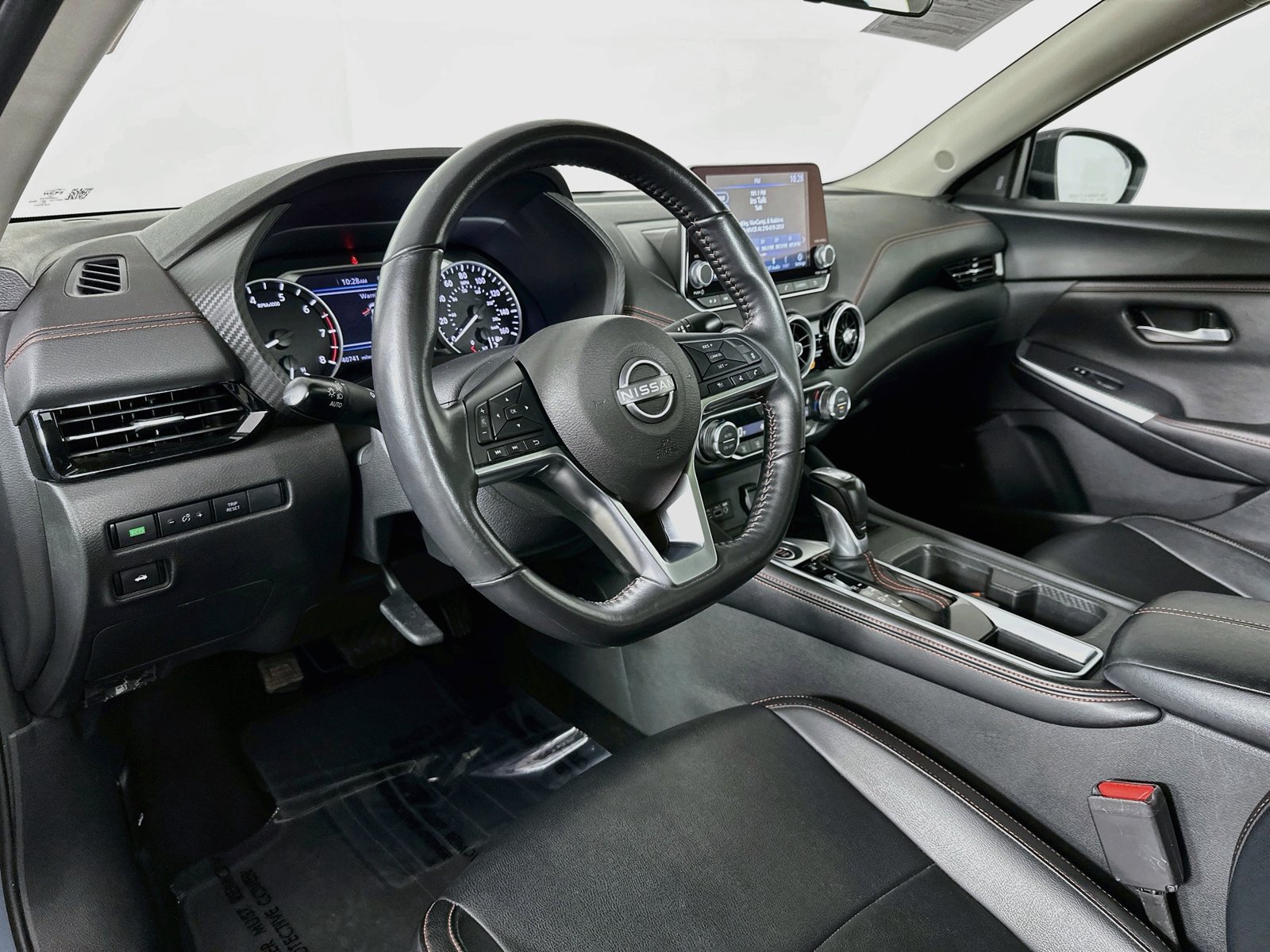Used 2025 Nissan Sentra SR w/ SR Premium Package FWD image 10