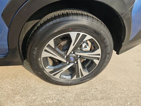 Used 2024 Subaru Crosstrek 2.0i Premium image 29