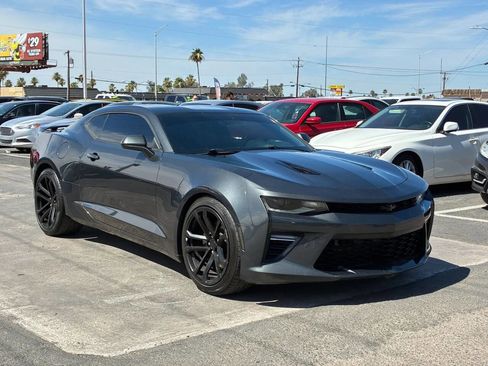 Used 2016 Chevrolet Camaro SS RWD image 11