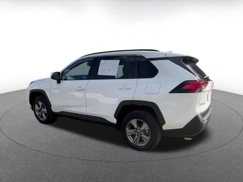 Used 2025 Toyota RAV4 XLE image 10