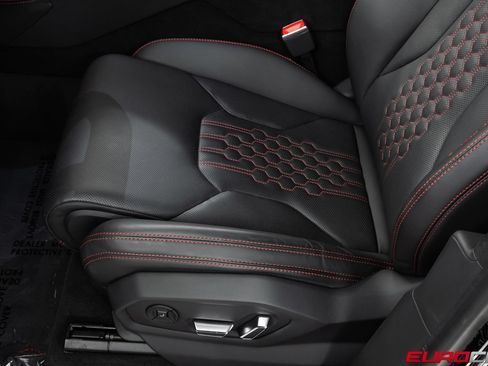 Used 2023 Lamborghini Urus Performante AWD/4WD image 50