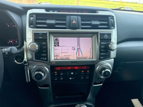 Used 2011 Toyota 4Runner Limited w/ Convenience Pkg AWD/4WD image 26