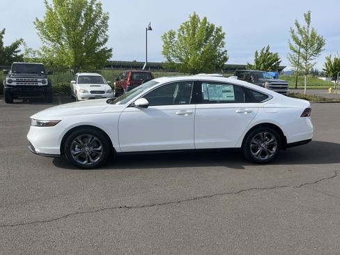 New 2026 Honda Accord EX-L image 2